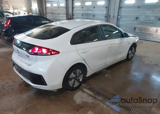 KMHC65LC6JU073295: 44160528