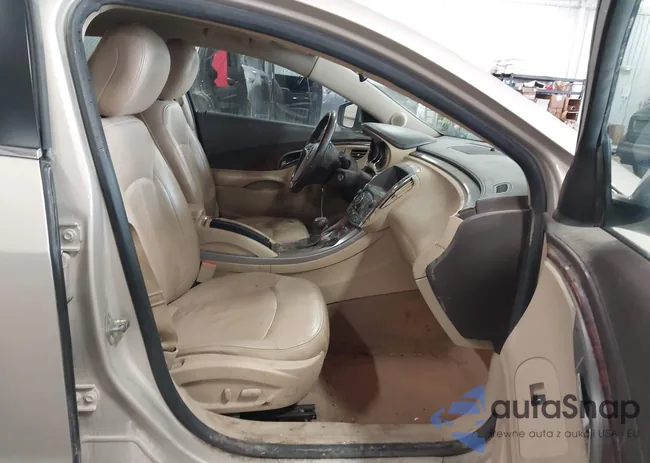 1G4GD5E31CF116260: 44160638