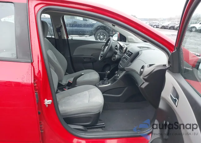 1G1JB5SH0C4147696: 44160645