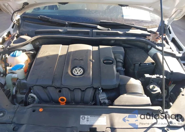 3VWDZ7AJ0BM004098: 44160650