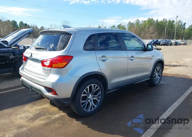 JA4AP3AWXJU000628: 44160660