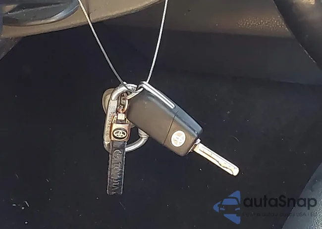 4T1B11HK6KU193392: 44160682