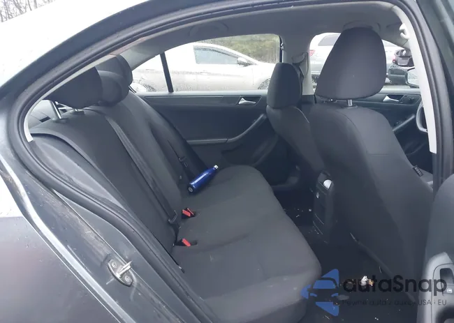 3VW2K7AJ2FM225302: 44160689