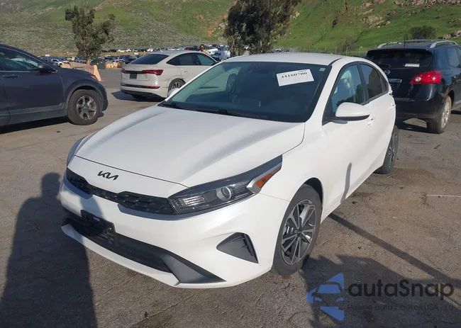 3KPF24AD2NE503749: 44160700