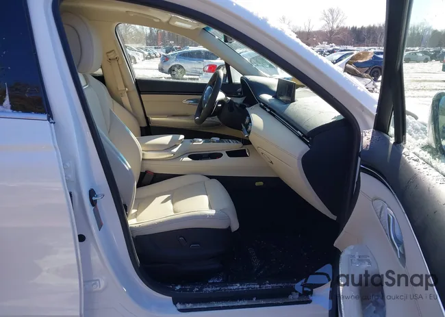 KMUMADTB4SU193815: 44160718