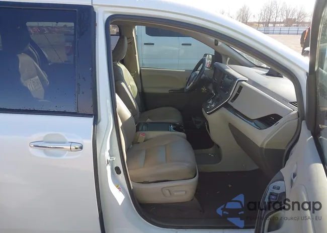 5TDYZ3DC9JS931996: 44160725