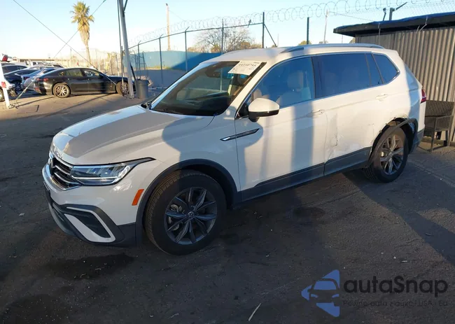 3VV3B7AX7RM001167: 44160795