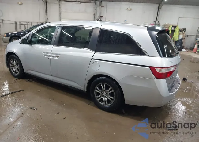 5FNRL5H40CB092204: 44160808