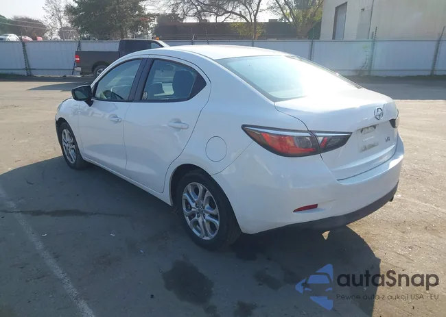 3MYDLBZV3GY144940: 44160866