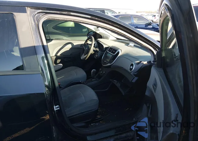 1G1JB5SHXH4147910: 44160888