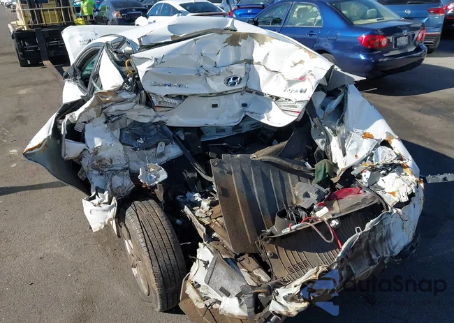 KMHEC4A46CA031284: 44160975