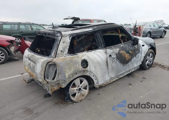 WMWXM5C53F3A59414: 44160986