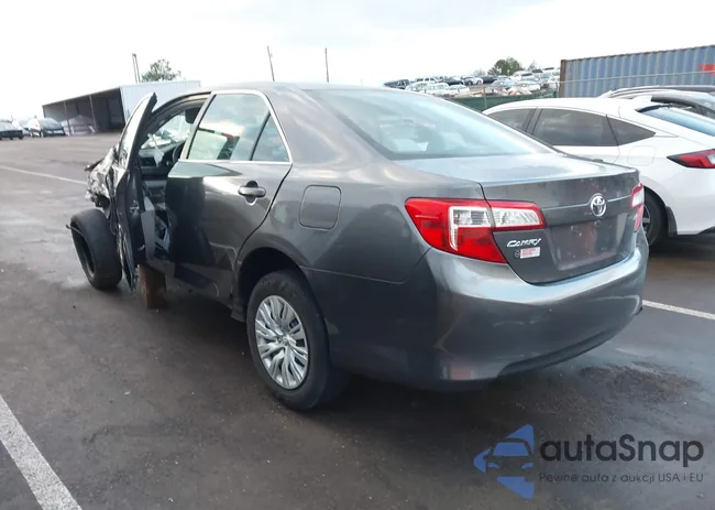 4T4BF1FK9DR312257: 44160147