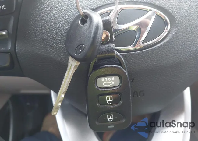 KMHD84LF7LU024192: 44160192