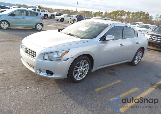 1N4AA5APXAC824720: 44160253