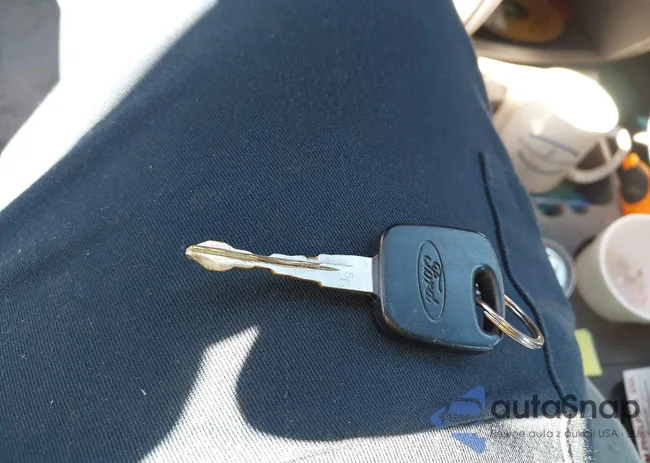 1FMYU01191KD91794: 44161487