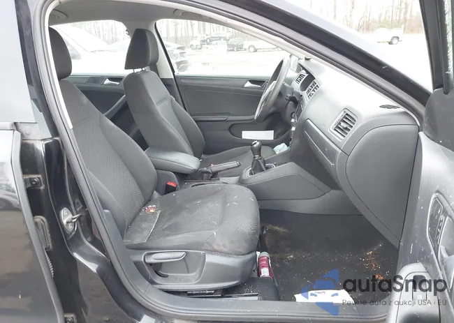 3VW1K7AJ4EM323452: 44161506