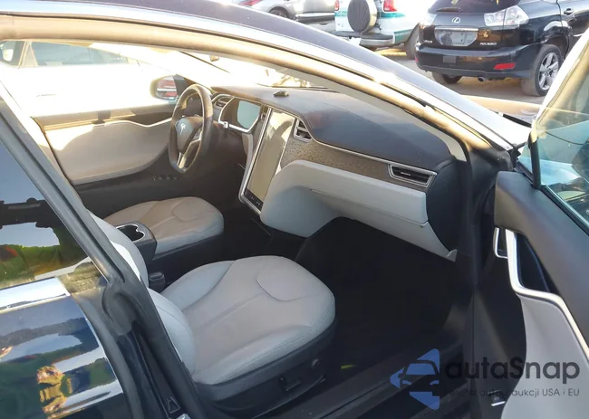 5YJSA1CN6DFP17285: 44161541