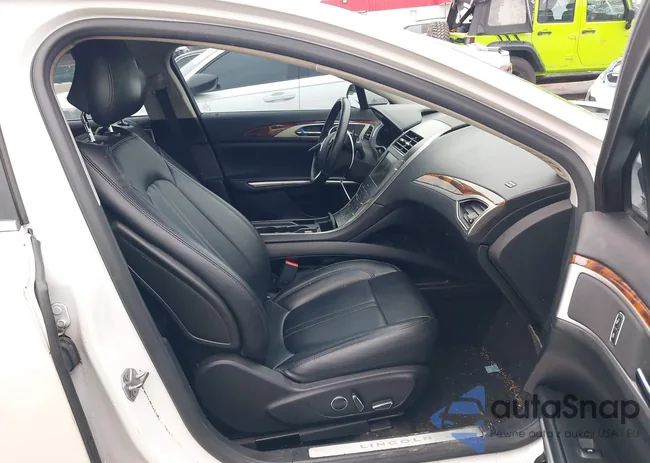 3LN6L2GK9GR614779: 44161580