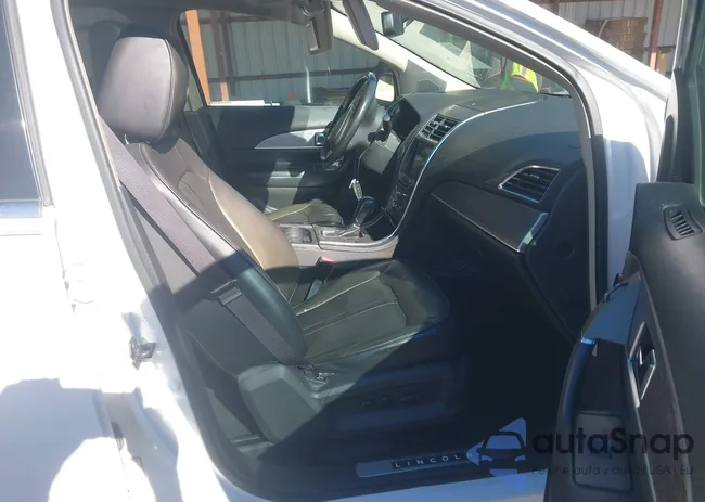 2LMDJ6JK2CBL16441: 44161599