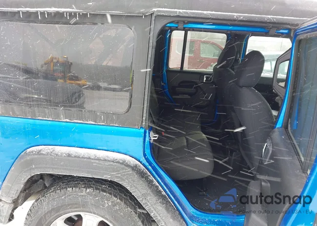 1C4HJXDG8PW577267: 44161607