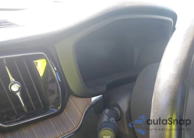 YV4102RK3M1851470: 44161644