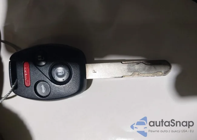 2HGFB6E58DH703327: 44161652