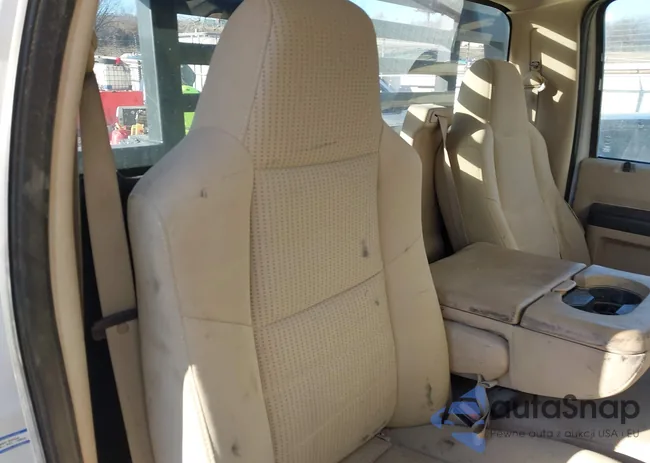 1FTSF21R08EA95271: 44161722