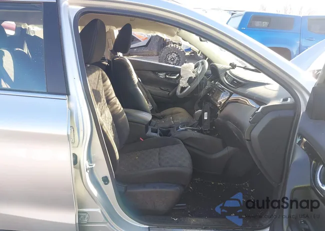 JN1BJ1CP7HW029690: 44161788