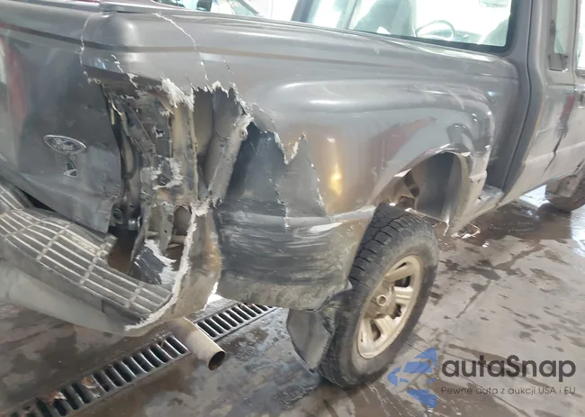 1FTYR14V7YPB79287: 44161801