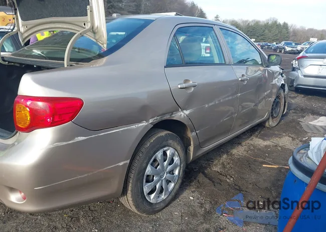 2T1BU4EE1AC244014: 44161829