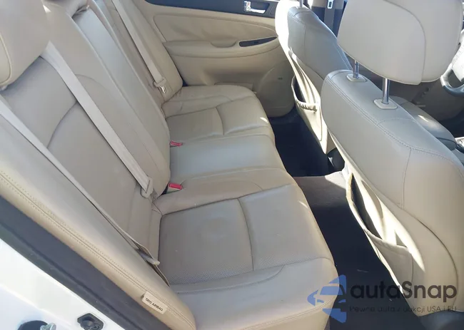 KMHGC4DF4BU141740: 44161851