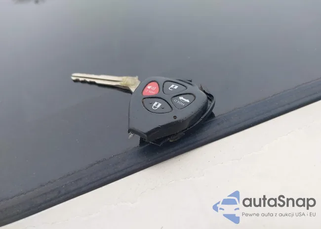 4T1BE46K58U213908: 44161895