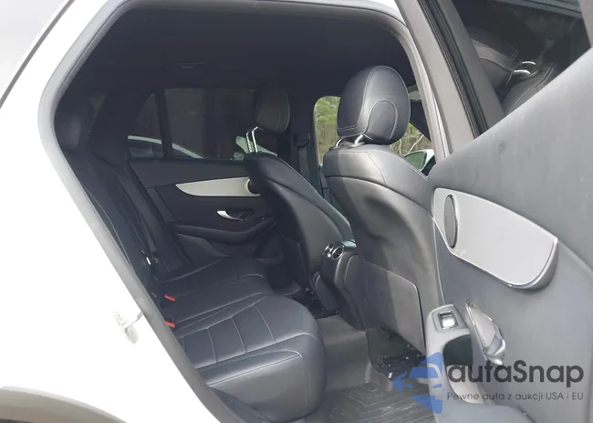 W1N0G8DB5LF784322: 44161923