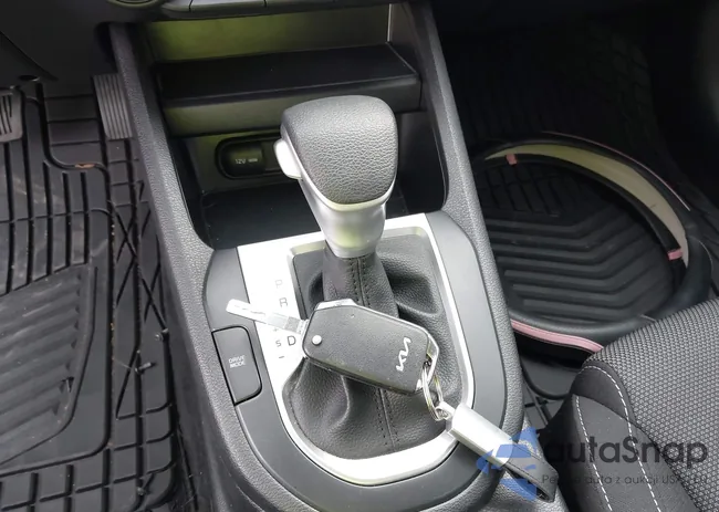 3KPF24AD3PE599314: 44161084