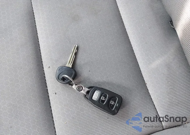 5NPD84LF1HH211014: 44161152