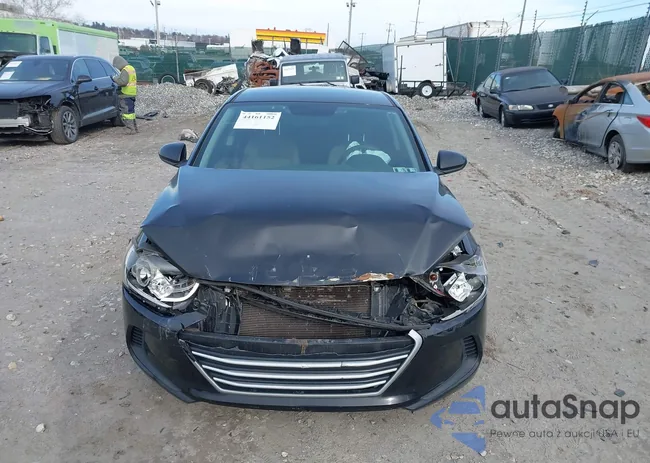 5NPD84LF1HH211014: 44161152