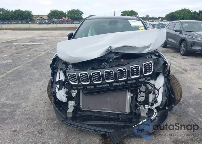 3C4NJDCN1TT178699: 44161179