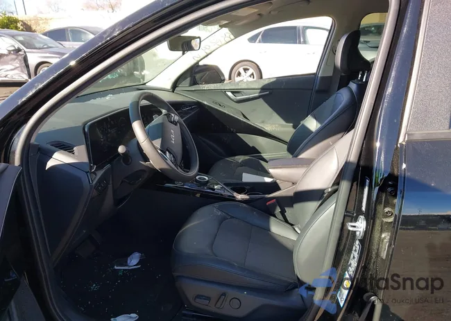 KNDCR3L10S5138751: 44161213