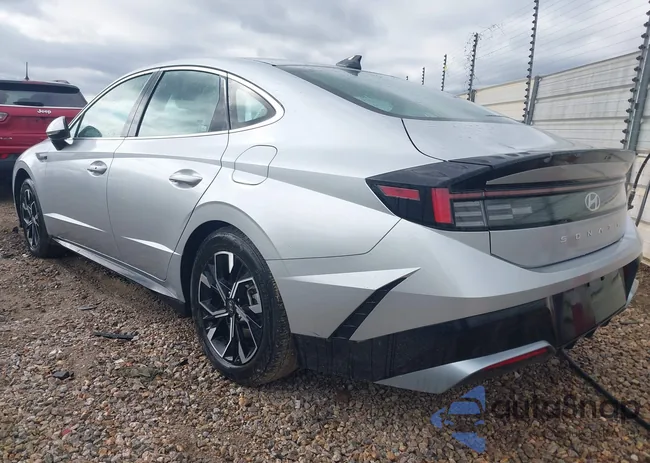 KMHL64JA8SA465080: 44161242