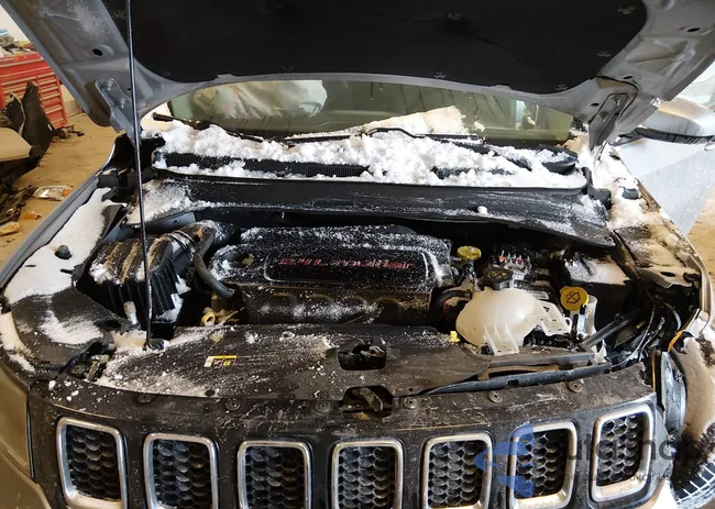 3C4NJDBB2JT177582: 44161244