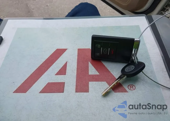 1G6DM577780119734: 44161331