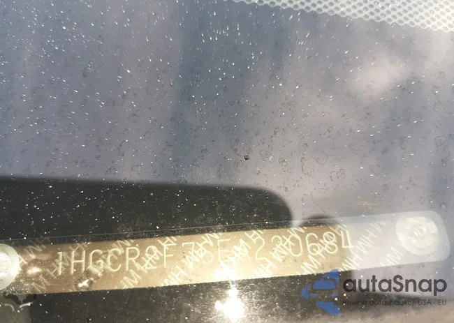 1HGCR2F76EA220684: 44162470