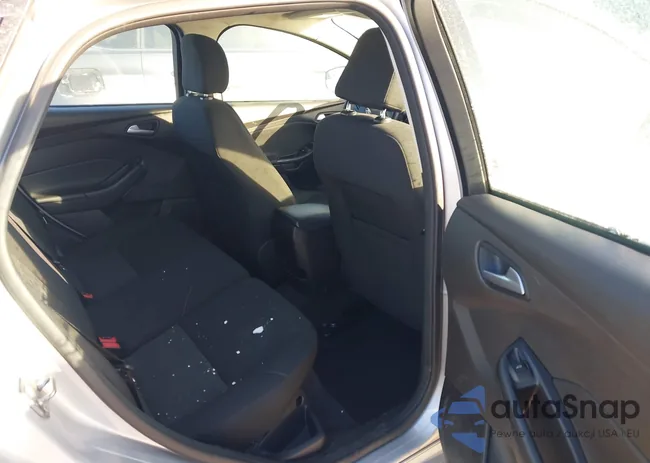 1FADP3K20FL386817: 44162561