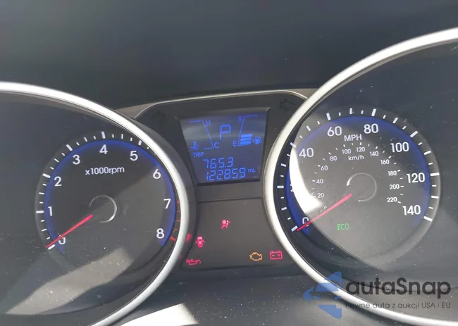 KM8JU3AC4DU626549: 44162600