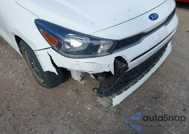 3KPA24AD4ME406884: 44162663