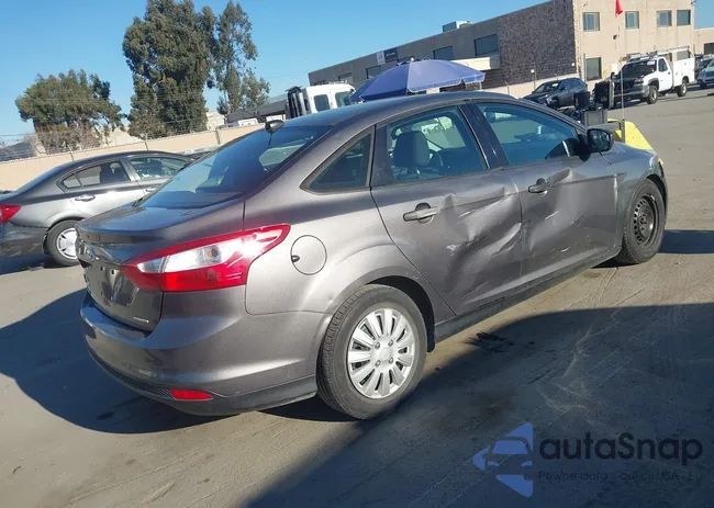 1FADP3E27DL176756: 44162761