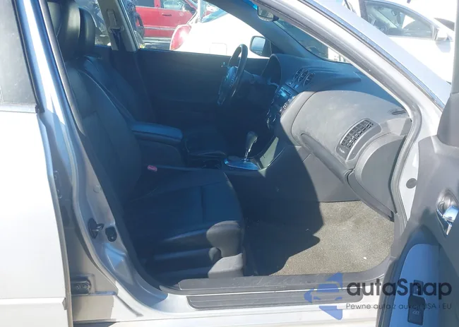 1N4CL2AP8AC156417: 44162802