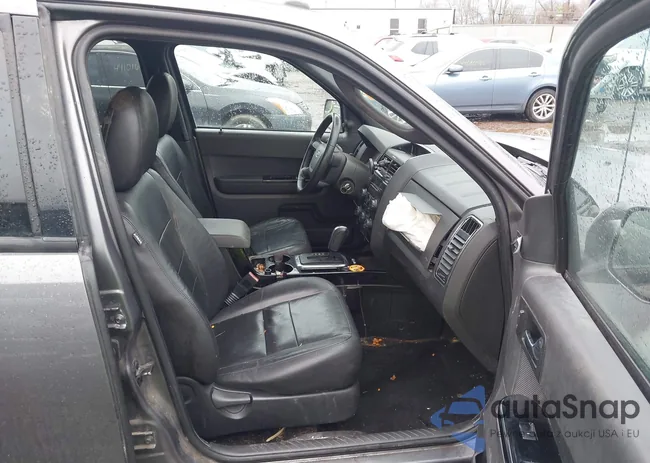 1FMCU9EG0BKA05861: 44162865