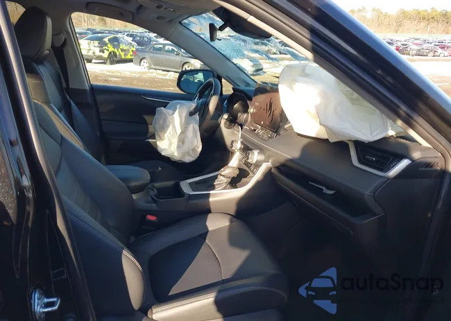 2T3A1RFV6RC402947: 44163041